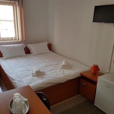 Piete Targuri Si Oboare Leilighet Făgăraş Eksteriør bilde